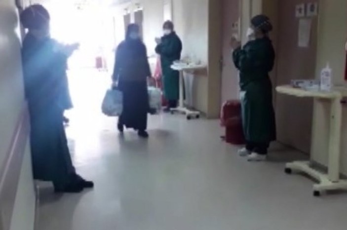 Rize'de kanser hastası kadın koronavirüsü yendi