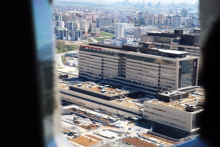 Cumhurbaşkanı Erdoğan, hastaneleri havadan inceledi