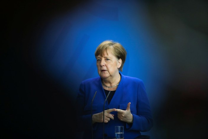 Merkel: Kimse kendini güvende hissetmesin