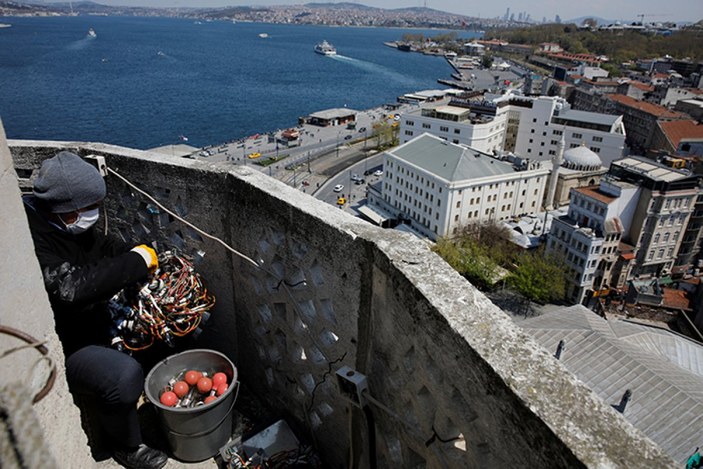 İstanbul'da mahyaların hazırlanma süreci görüntülendi