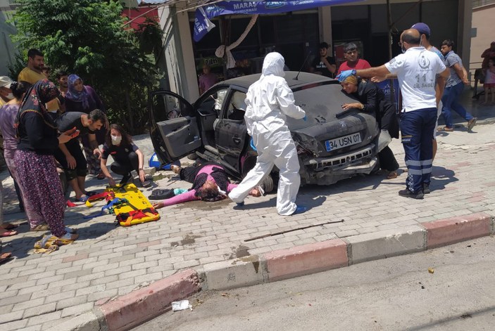 Osmaniye'de, ambulans ile otomobil çarpıştı: 2 yaralı