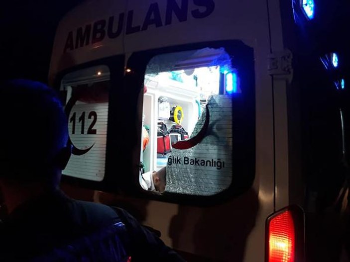 Çankırı'da kavgada yaralandı, ambulansın camını kırdı
