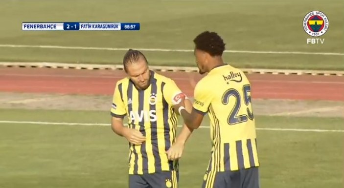 Fenerbahçe'de pazuband Gökhan ve Caner'e verildi