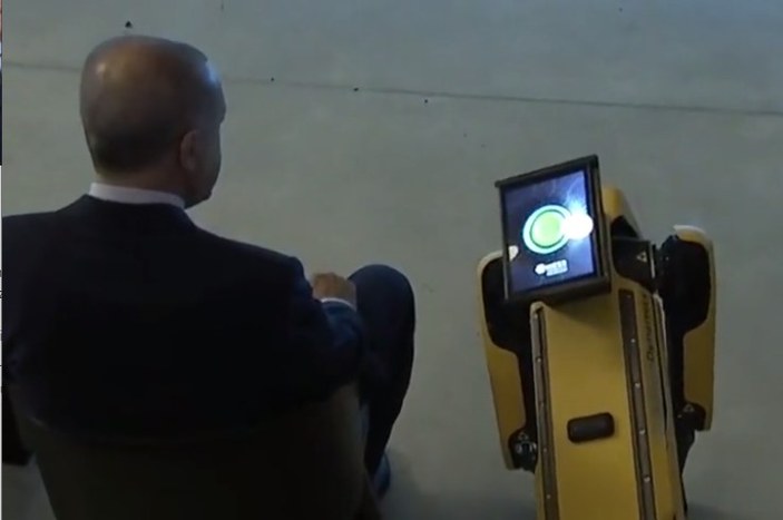 Cumhurbaşkanı Erdoğan'dan robotlu açılış