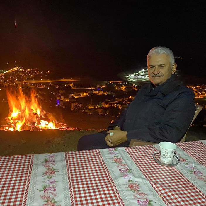 Binali Yıldırım, memleketi Erzincan'dan fotoğraflar paylaştı