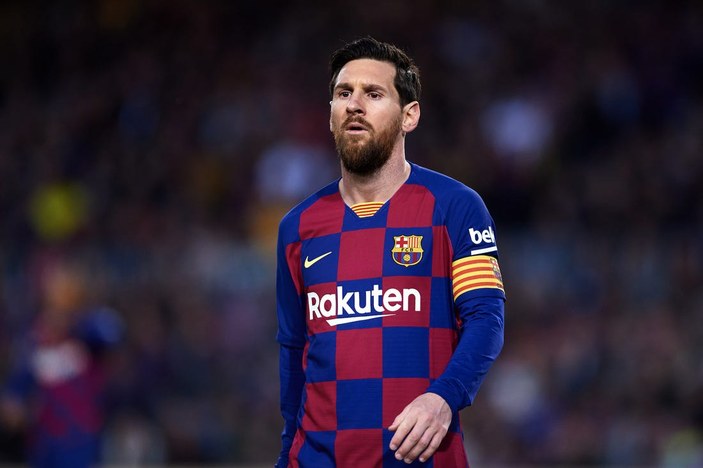 Barcelona'dan Lionel Messi'ye kadro dışı resti