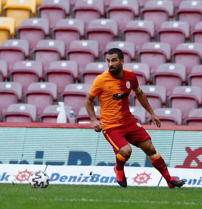 Arda Turan, Galatasaray'a golle döndü