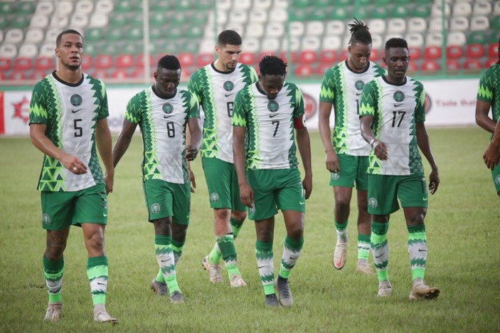 Nijerya 4-0 öne geçtiği maçı kazanamadı