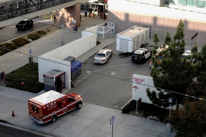 Kaliforniya'da ambulans çalışanlarına, 'yaşam ihtimali zayıf hastaları orada bırakın' talimatı
