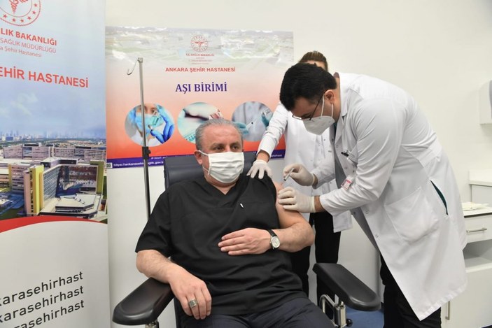 TBMM Başkanı Mustafa Şentop, koronavirüs aşısı oldu