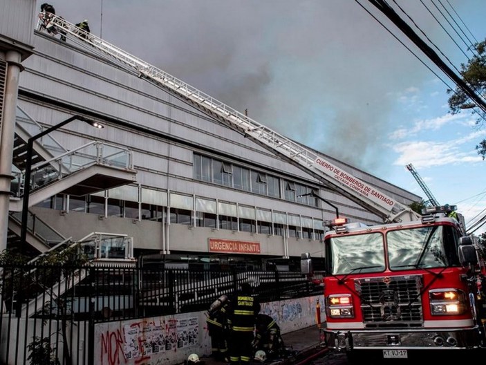Şili’de hastanede yangın