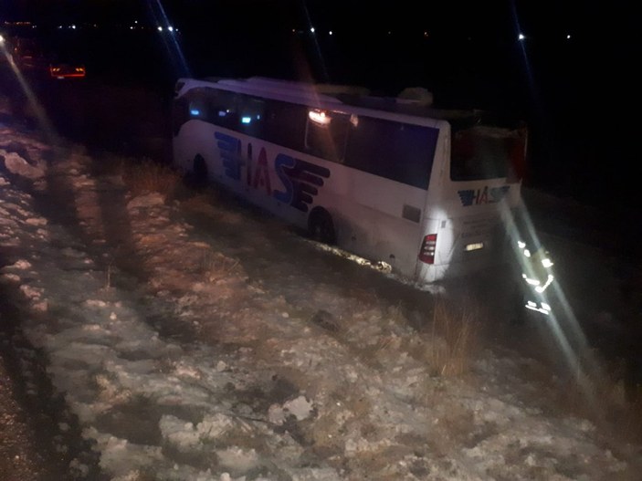 Konya'da yardım için durdu, otobüs çarptı: 5 ölü