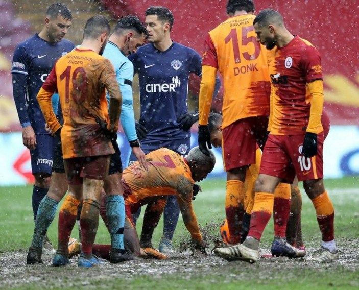 Galatasaray'a, Kasımpaşa da stadını vermedi