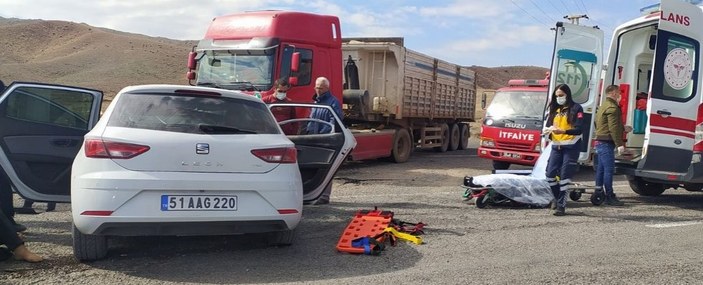 Kayseri'de tır ile otomobil çarpıştı: 6 yaralı