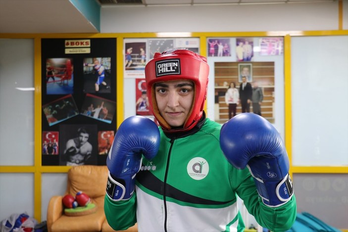 Avrupa şampiyonu milli boksör Ece, gözünü dünya birinciliğine dikti