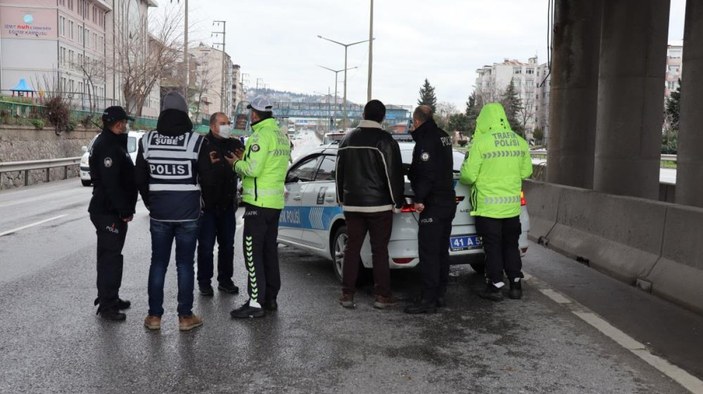 Kocaeli'de şerit ihlali yapan 14 sürücüye ceza
