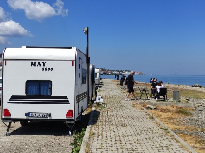 Bursa'da, deniz manzarası eşliğinde bedava tatil yapıyorlar