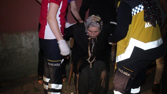 Adana'da darbettiği annesini bıçakla yaralayan kişi gözaltına alındı