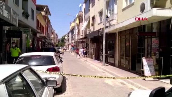 İzmir'de boşandığı eşini ve birlikte olduğu iki kişiyi yaraladı