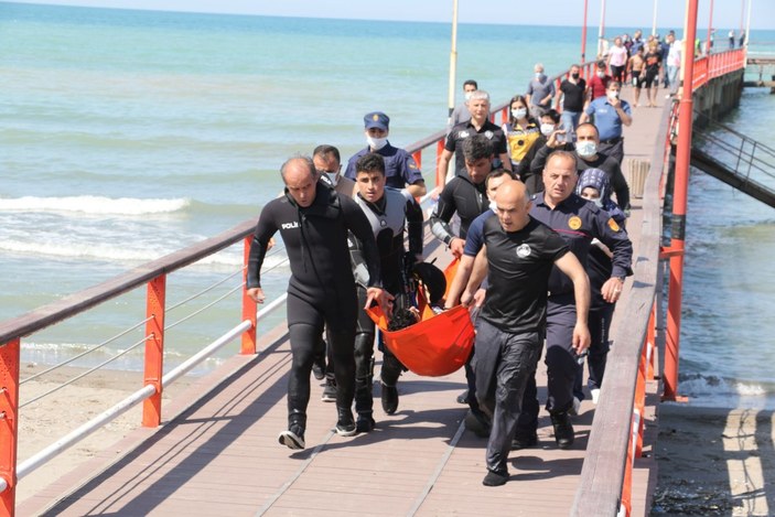 Samsun'da boğulma tehlikesi geçiren çocuk kurtarıldı
