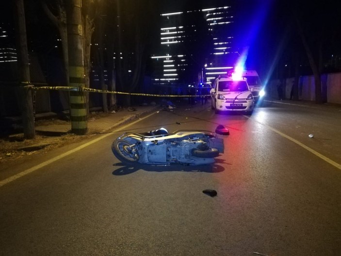 İzmir'de motosikletle dubaya çarpan sürücü hayatını kaybetti