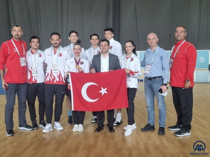 Recep Tayyip Erdoğan'dan dünya şampiyonu Ayşe Begüm Onbaşı'ya tebrik telefonu
