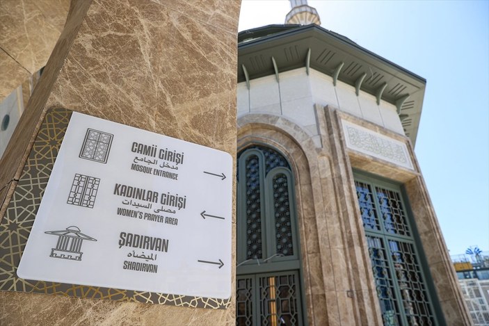 Taksim Camii'nde açılış günü