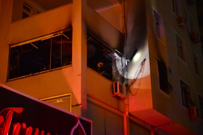 Adana'da ev yangını: 1 kadın öldü
