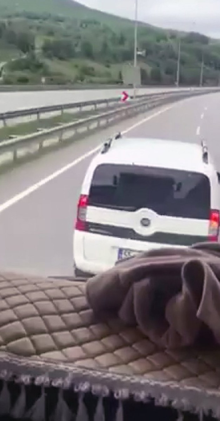 Samsun'da 'yol vermeme' inatlaşması kazaya sebep oldu