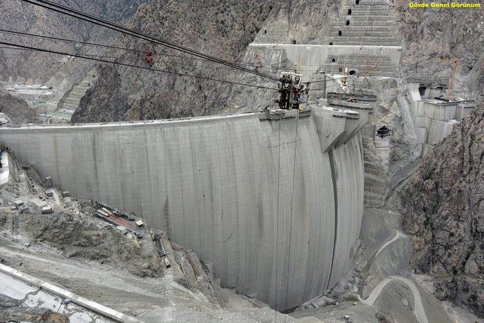 Yusufeli Barajı gövde inşaatı çalışmaları sona erdi