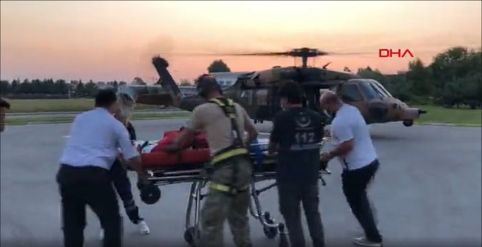Bursa’da şelalede ayağını kırdı, askeri helikopter ile hastaneye kaldırıldı