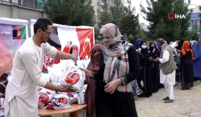 Mehmetçik, Afganistan’daki ihtiyaç sahibi 700 aileye kurban eti dağıttı