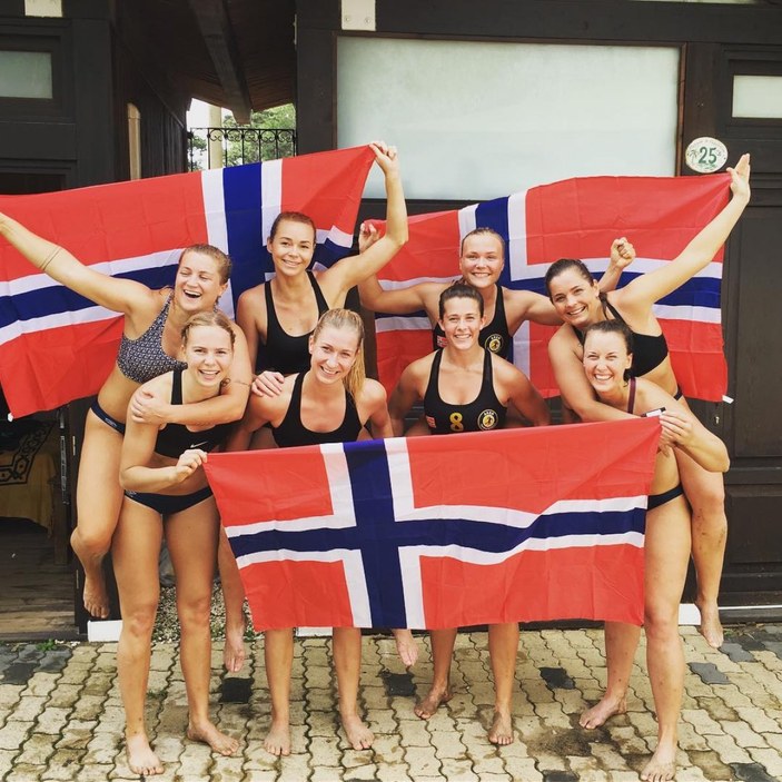 Bikini yerine şort giyen Norveç Kadın Hentbol Takımı ceza alacak
