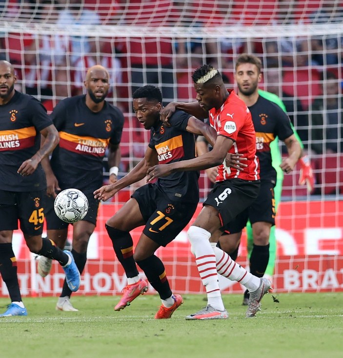 PSV, Galatasaray'ı 5 golle yendi