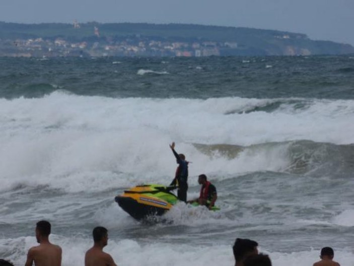 Şile'de denize girmek yasaklandı: 2 kişi boğuldu, 1 kişi kayboldu
