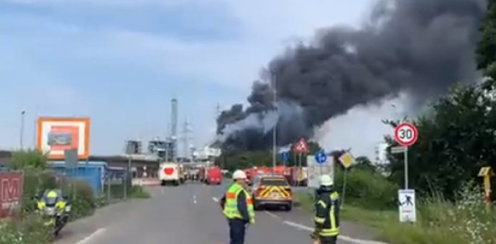 Almanya'da çöp depolama tesisinde patlama