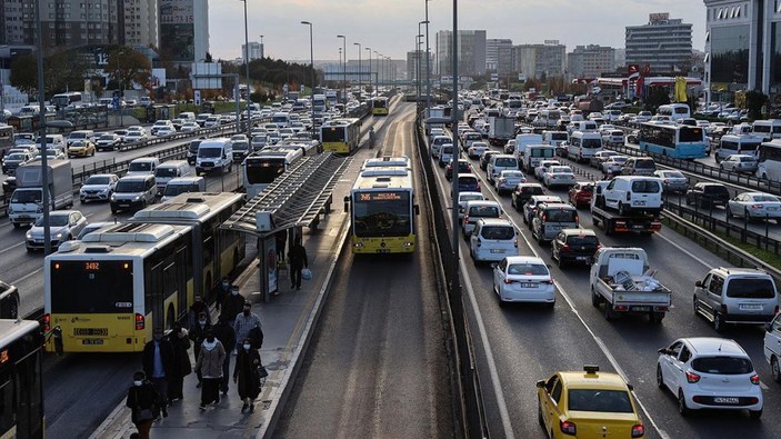 İstanbul'da toplu ulaşıma yüzde 15 zam yapıldı