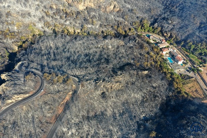 Marmaris'teki yangın havadan görüntülendi