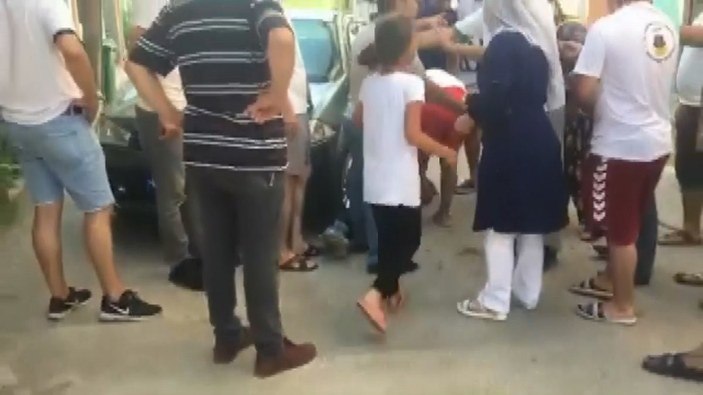 Bursa'da hırsız, girdiği evdeki küçük kıza sandalyeyle vurdu