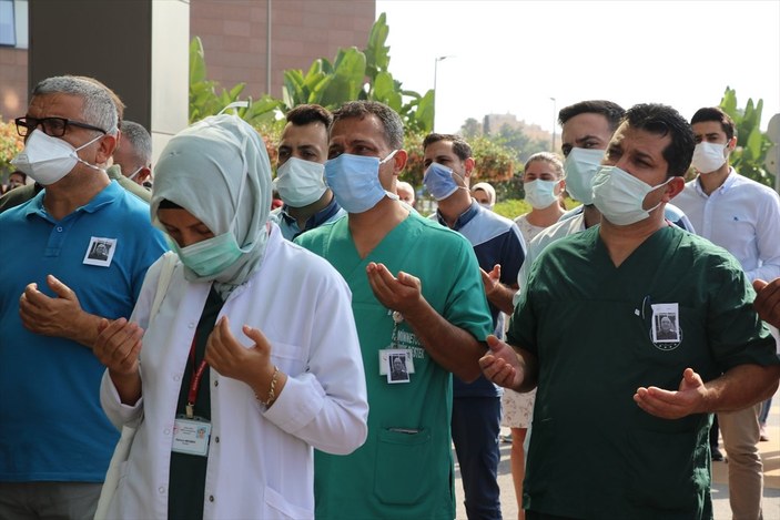 Adana’da koronavirüse yenik düşen doktora veda