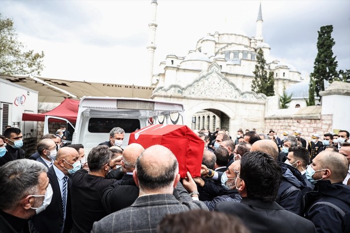Özdemir Bayraktar son yolculuğuna uğurlandı