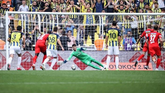 Fenerbahçe kalesini gole kapatamıyor
