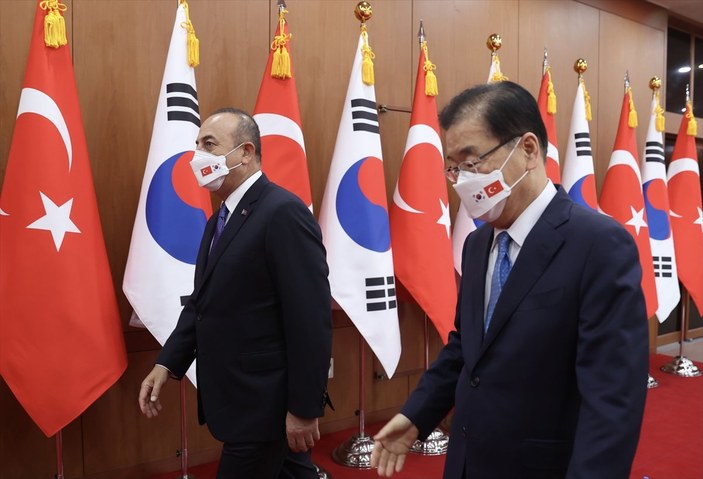 Bakan Çavuşoğlu, Güney Koreli mevkidaşı ile görüştü