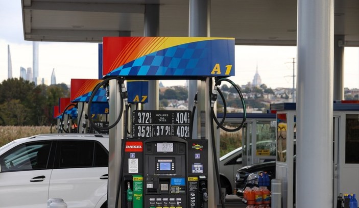 New York'ta benzin fiyatları arttı