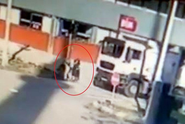Samsun'da kamyon kadını ezdi