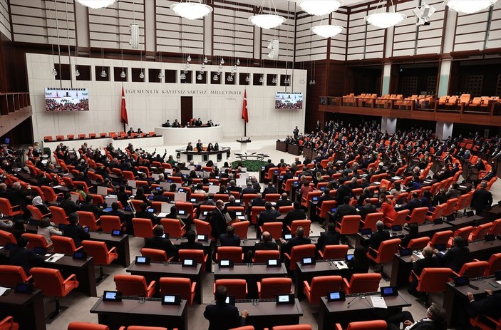 HDP'li Pervin Buldan'dan tezkereye evet oyu