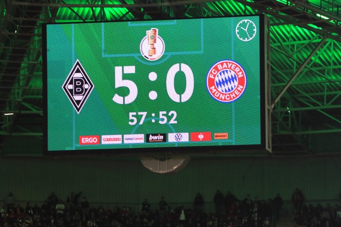 Bayern Münih Almanya Kupası'nda Mönchengladbach'tan 5 gol yedi