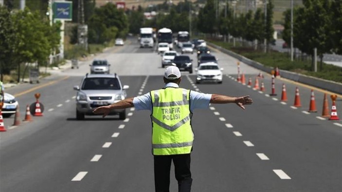 Ankara'da 29 Ekim Cumhuriyet Bayramı dolayısıyla bazı yollar trafiğe kapatılacak
