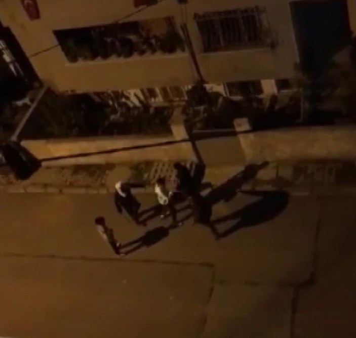 Arnavutköy'de kardeş kavgası: Araya giren kuzenin bacağı koptu