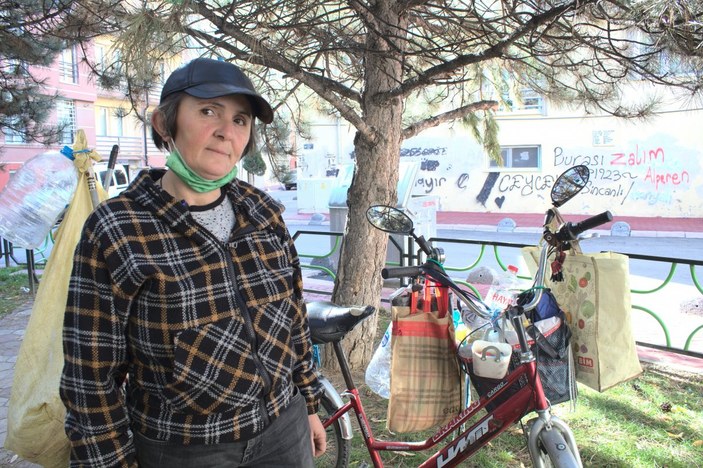 Eskişehir'deki kadın, geçinebilmek için 3 iş birden yapıyor